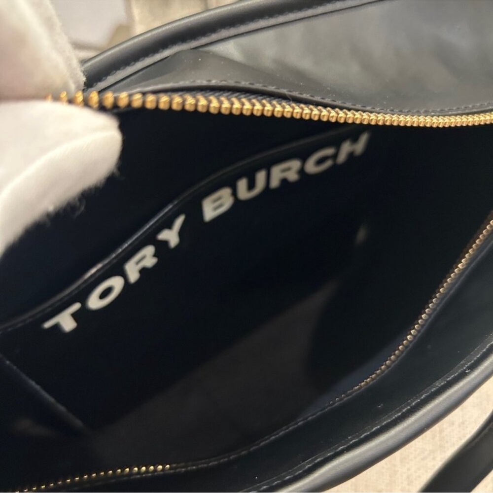 Tory Burch Gemini Link Tote - Picture 7 of 8